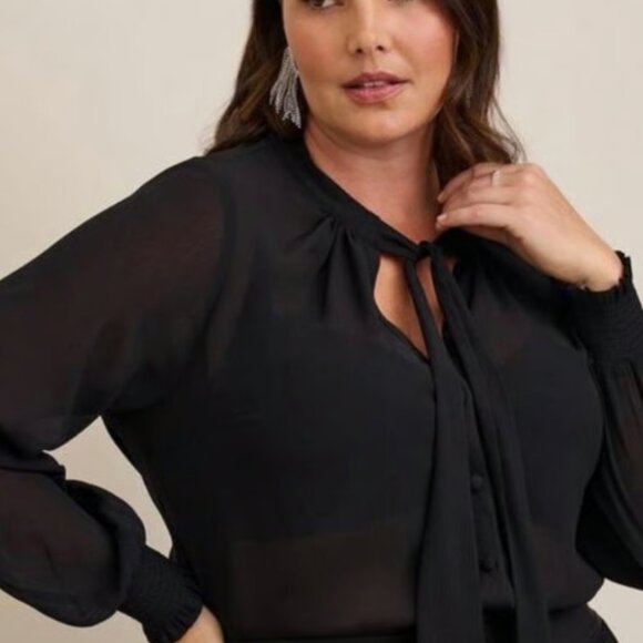 NWT black blouse with‎ bow tie - Picture 2 of 9